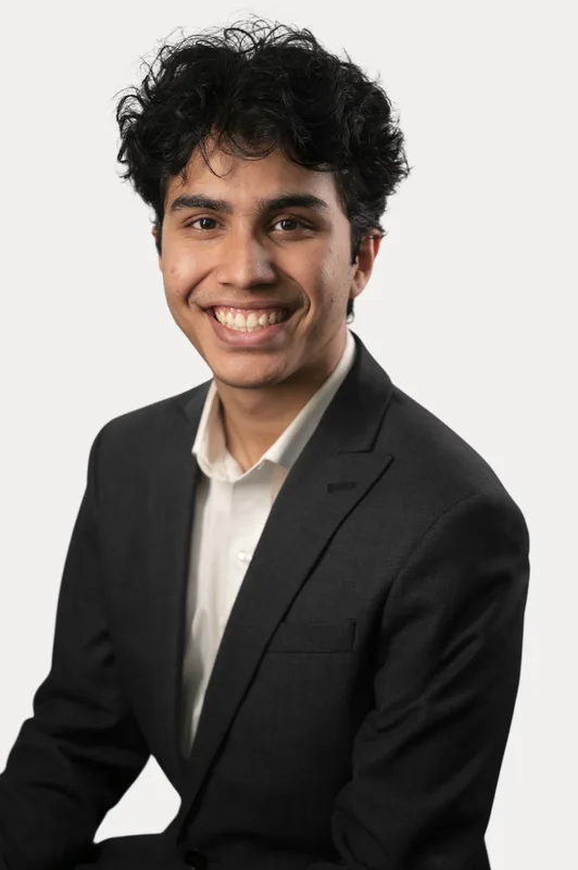 Arhan Barve — Consultant at Laplace College Consulting, Harvard '30